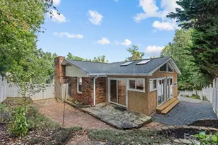 11 Crestwood Ln, Candler, NC 28715 - Photo 6