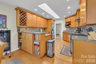 4311 Cove Loop Rd, Hendersonville, NC 28739 - Photo 18