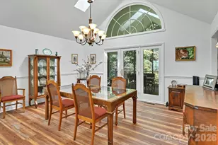 4311 Cove Loop Rd, Hendersonville, NC 28739 - Photo 14