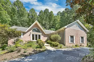 4311 Cove Loop Rd, Hendersonville, NC 28739 - Photo 1