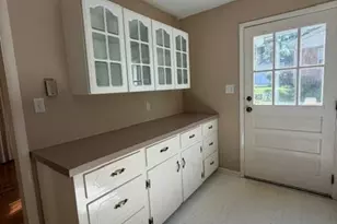 151 25th Ave NW, Hickory, NC 28601 - Photo 2