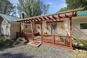 16 Warren Creek Rd, Candler, NC 28715 - Photo 2