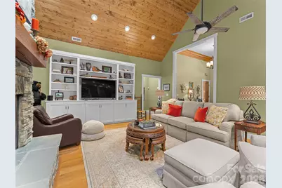 359 New Castle Road, Brevard, NC 28712 - Photo 16
