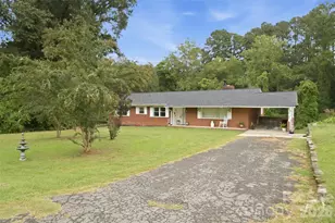 914 Springdale Ln, Gastonia, NC 28052 - Photo 1