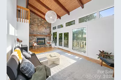 343 Mountain View Road, Burnsville, NC 28714 - Photo 4