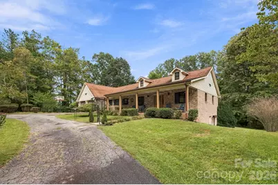 1079 Dupont Road, Hendersonville, NC 28739 - Photo 4