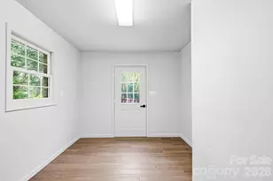 1079 Dupont Rd, Hendersonville, NC 28739 - Photo 36