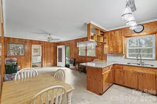 1910 Wildwood Rd, Gastonia, NC 28052 - Photo 16