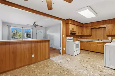 4629 Monmouth Drive, Charlotte, NC 28269 - Photo 6