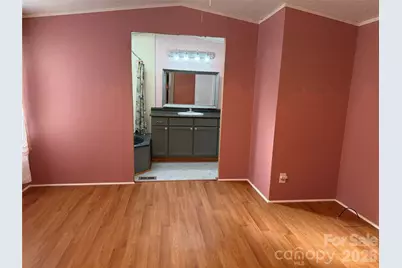 1025 29th Street Place NE, Conover, NC 28613 - Photo 6