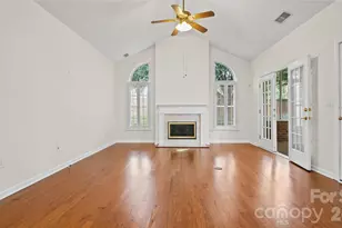 10925 Oakside Ct, Pineville, NC 28210 - Photo 8