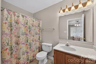 4405 Claralee Ln, Hickory, NC 28602 - Photo 32