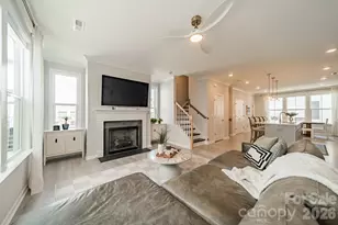4040 Hidden Oaks Dr, Charlotte, NC 28205 - Photo 16