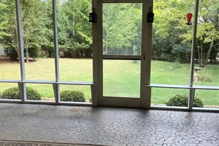 521 Courtney Ln, Matthews, NC 28105 - Photo 6