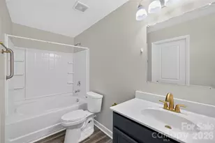 2629 Stream Bank Dr, Charlotte, NC 28269 - Photo 24