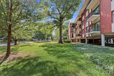 1300 Queens Road #219, Charlotte, NC 28207 - Photo 2