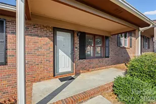 147 Glenwood Dr, Rock Hill, SC 29732 - Photo 2