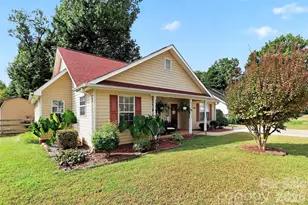 5906 Country Walk Dr, Charlotte, NC 28212 - Photo 2