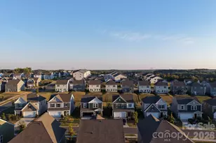352 Runner Stone Ln, Fort Mill, SC 29715 - Photo 12