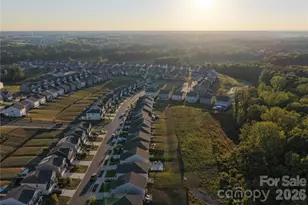 352 Runner Stone Ln, Fort Mill, SC 29715 - Photo 22