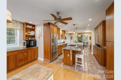 275 S Rugby Road, Hendersonville, NC 28791 - Photo 14