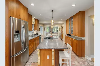 275 S Rugby Road, Hendersonville, NC 28791 - Photo 16