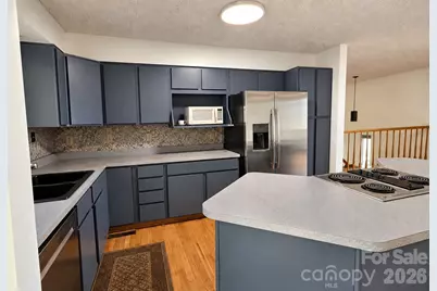 8 Shadywood Circle, Asheville, NC 28803 - Photo 4