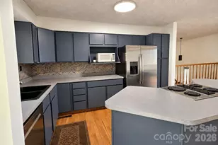 8 Shadywood Cir, Asheville, NC 28803 - Photo 4