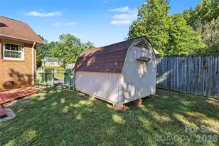 7331 Briardale Dr, Charlotte, NC 28212 - Photo 32