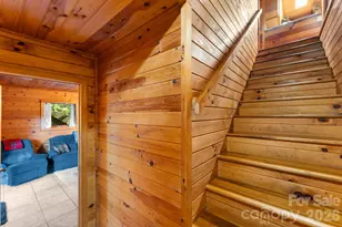 355 Oak Ridge Ln, Whittier, NC 28789 - Photo 20