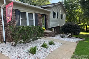 5672 Claridge Dr, Hickory, NC 28602 - Photo 2