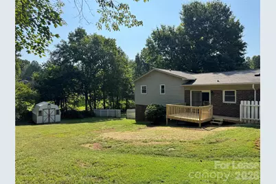 5672 Claridge Drive, Hickory, NC 28602 - Photo 22