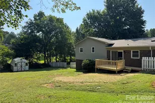 5672 Claridge Dr, Hickory, NC 28602 - Photo 22