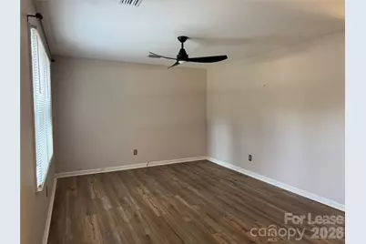 5672 Claridge Drive, Hickory, NC 28602 - Photo 4