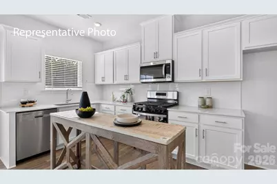 2137 10th Street SE, Hickory, NC 28602 - Photo 8