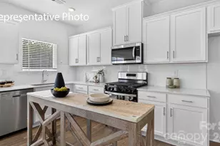 2137 10th St SE, Hickory, NC 28602 - Photo 8