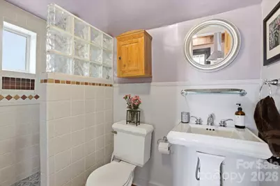 60 Roberts Street, Asheville, NC 28801 - Photo 12