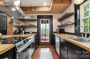 60 Roberts St, Asheville, NC 28801 - Photo 8
