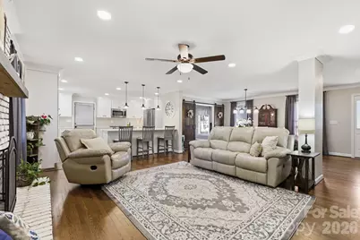 8317 Fallsdale Drive, Charlotte, NC 28214 - Photo 18