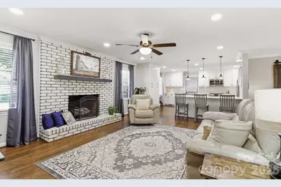 8317 Fallsdale Drive, Charlotte, NC 28214 - Photo 12