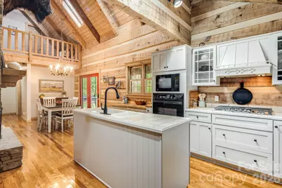 291 Haw View View, Mars Hill, NC 28754 - Photo 16