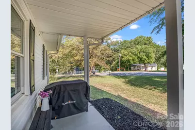 123 Strawberry Drive, Inman, SC 29349 - Photo 32