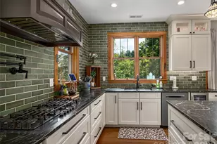 95 Merrills Chase Rd, Asheville, NC 28803 - Photo 14