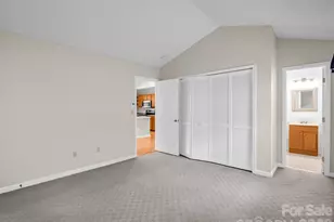 13 Gray Wolf Ln, Hendersonville, NC 28792 - Photo 10