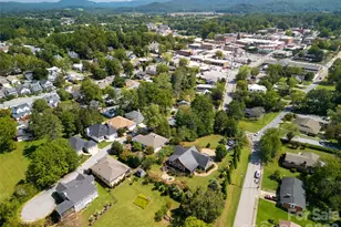 90 S Oaklawn Ave, Brevard, NC 28712 - Photo 46