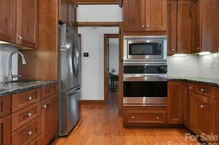 90 S Oaklawn Ave, Brevard, NC 28712 - Photo 28