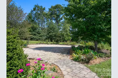 90 S Oaklawn Avenue, Brevard, NC 28712 - Photo 12
