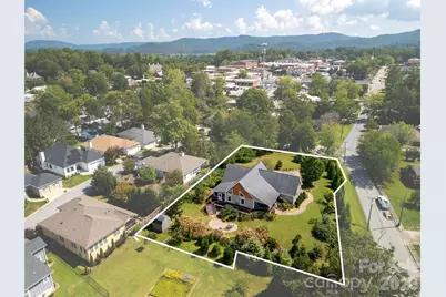 90 S Oaklawn Avenue, Brevard, NC 28712 - Photo 2