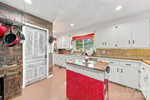 1210 2nd St SE, Conover, NC 28613 - Photo 10