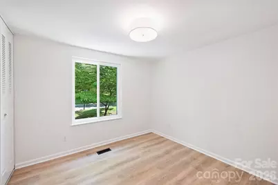 7323 Rollingridge Drive, Charlotte, NC 28211 - Photo 14